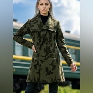 Frank Lyman Camo Sweater Jacket